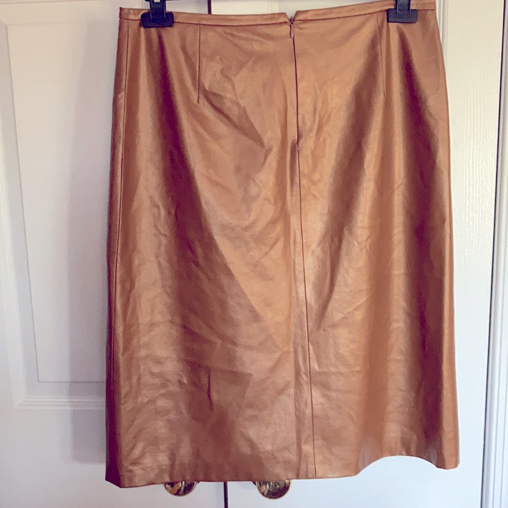 Zara faux leather skirt - Picture 3 of 9